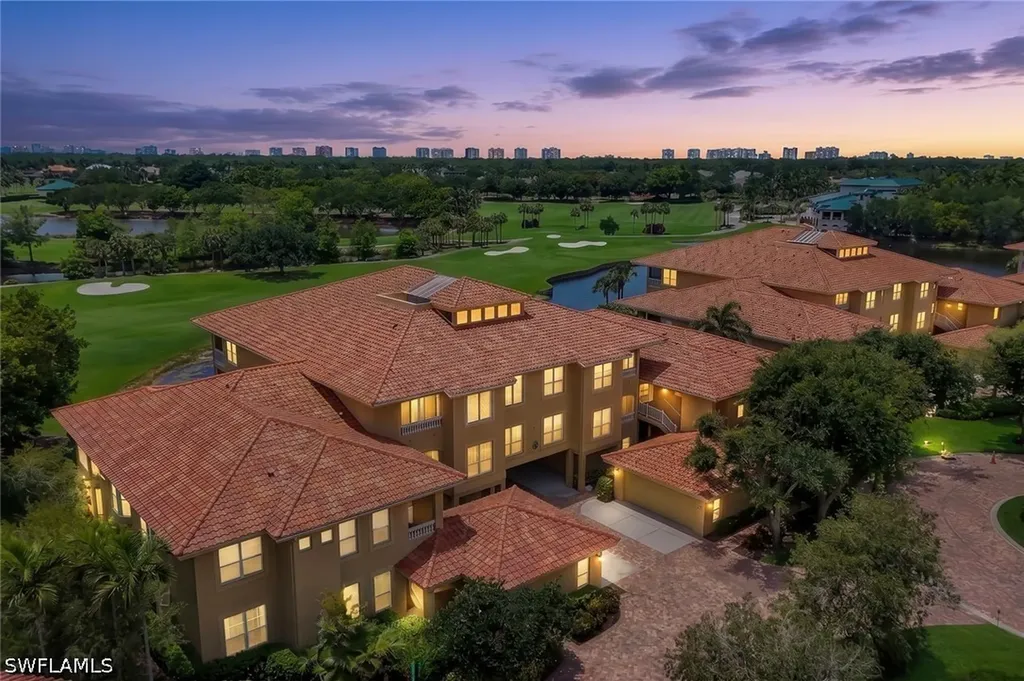 1895 Les Chateaux Boulevard Naples FL 34109
