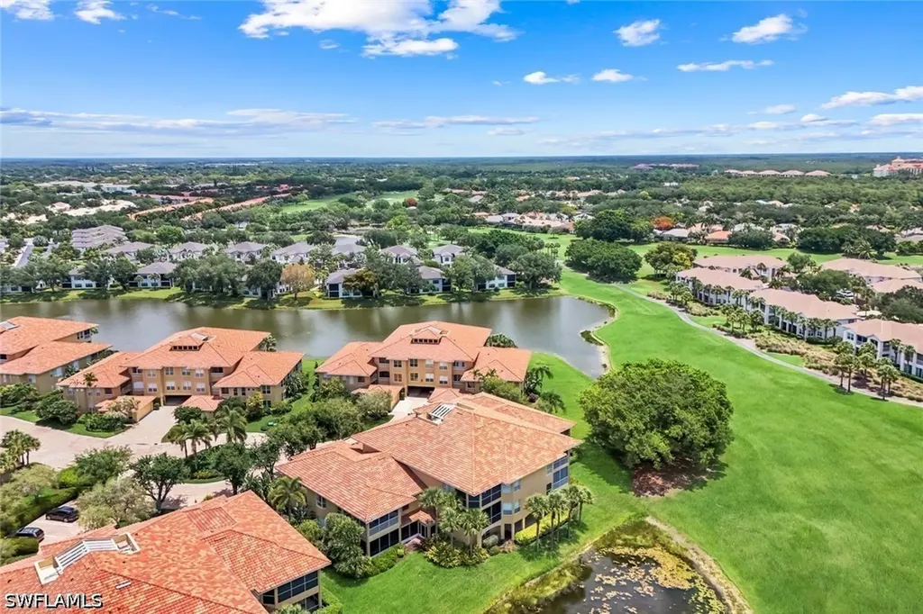 1895 Les Chateaux Boulevard Naples FL 34109