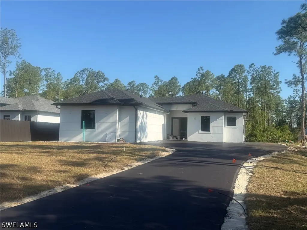 Naples FL, 3628 10TH Avenue NE