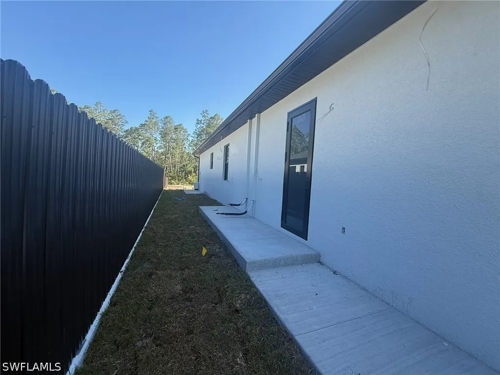 3628 10th Avenue NE Naples FL 34120