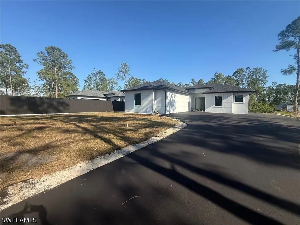 3628 10th Avenue NE Naples FL 34120