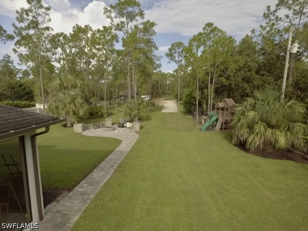 4395 16th Street NE Naples FL 34120
