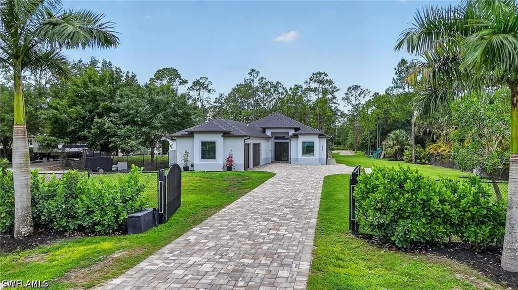 4395 16th Street NE Naples FL 34120