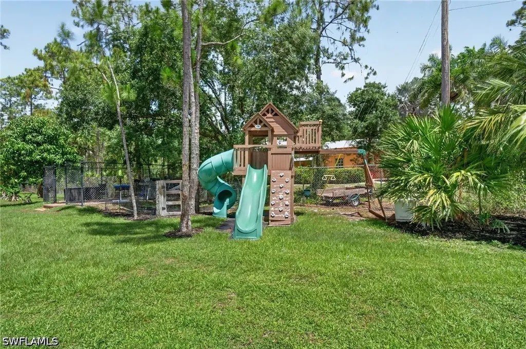 4395 16th Street NE Naples FL 34120