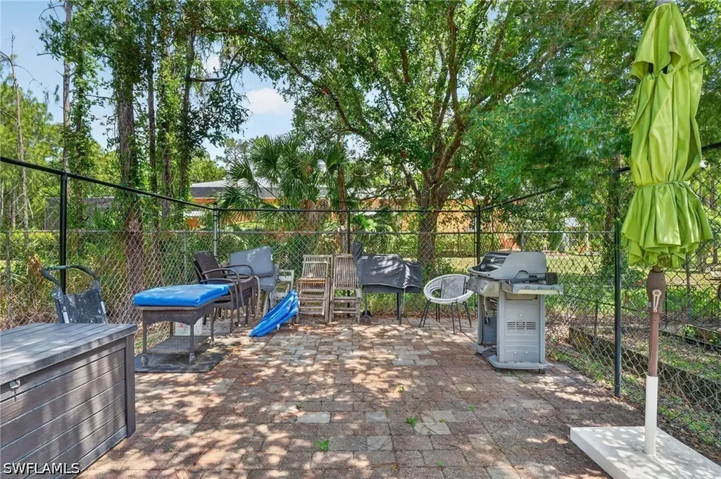 4395 16th Street NE Naples FL 34120