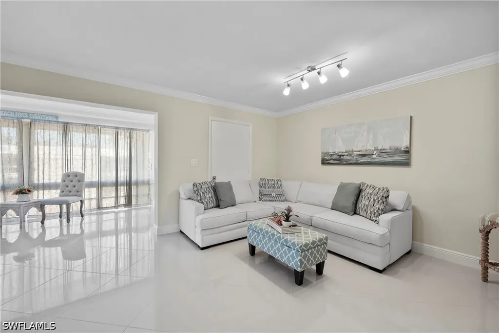 2100 Gulf Shore Boulevard N Naples FL 34102
