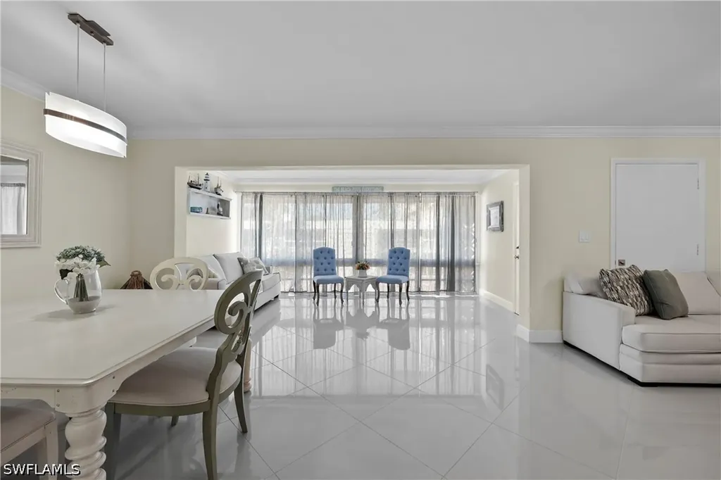 2100 Gulf Shore Boulevard N Naples FL 34102