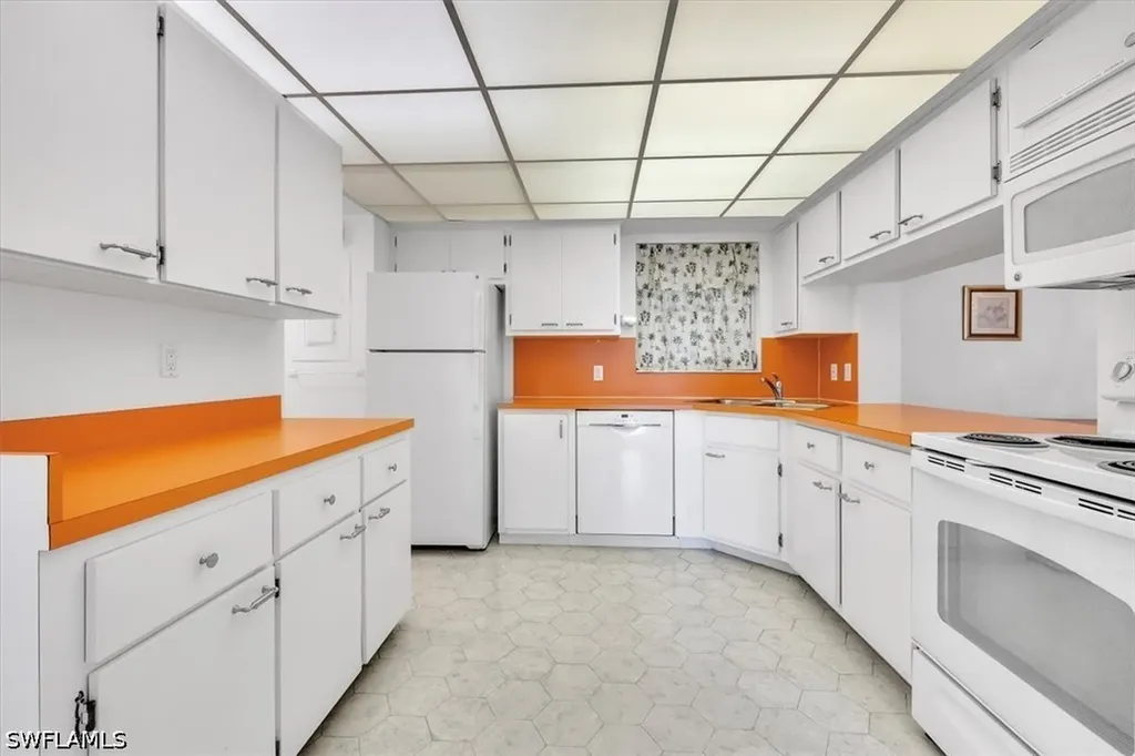 848 Collier Court Marco Island FL 34145