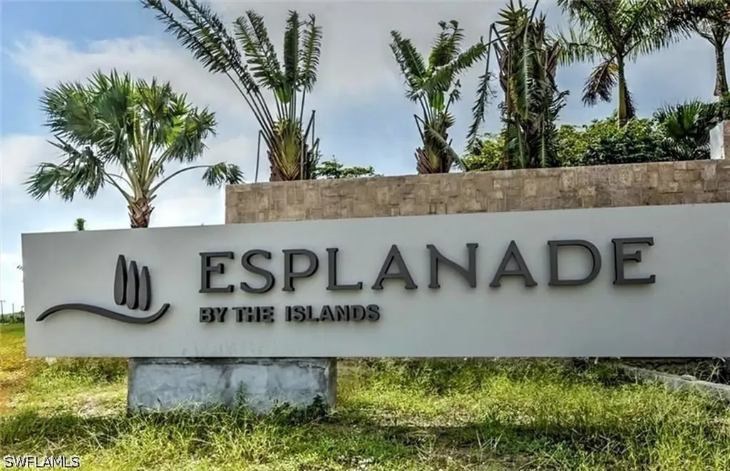 15158 Tolmino Street Naples FL 34114