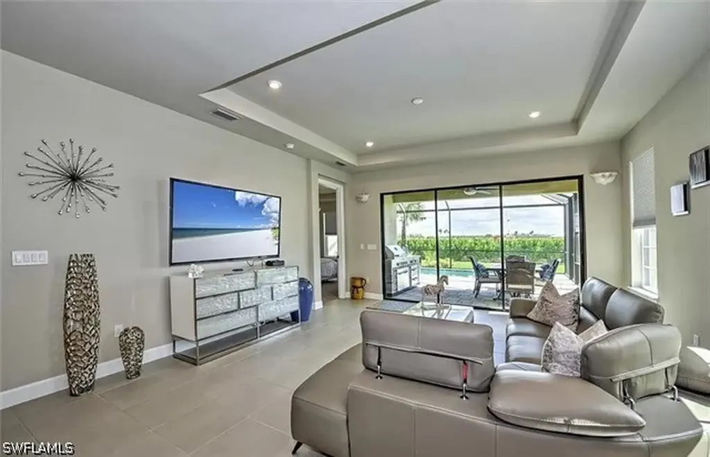 15158 Tolmino Street Naples FL 34114