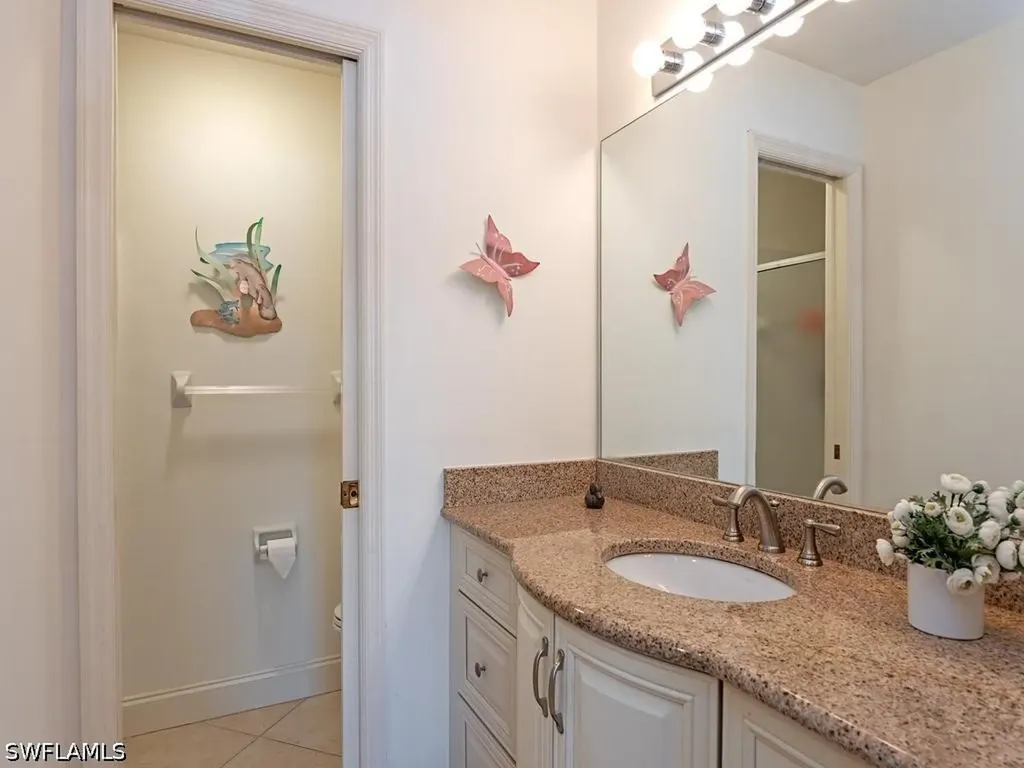 2960 W Crown Pointe Boulevard Naples FL 34112