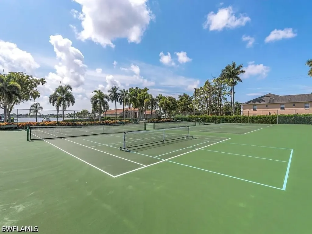 2960 W Crown Pointe Boulevard Naples FL 34112