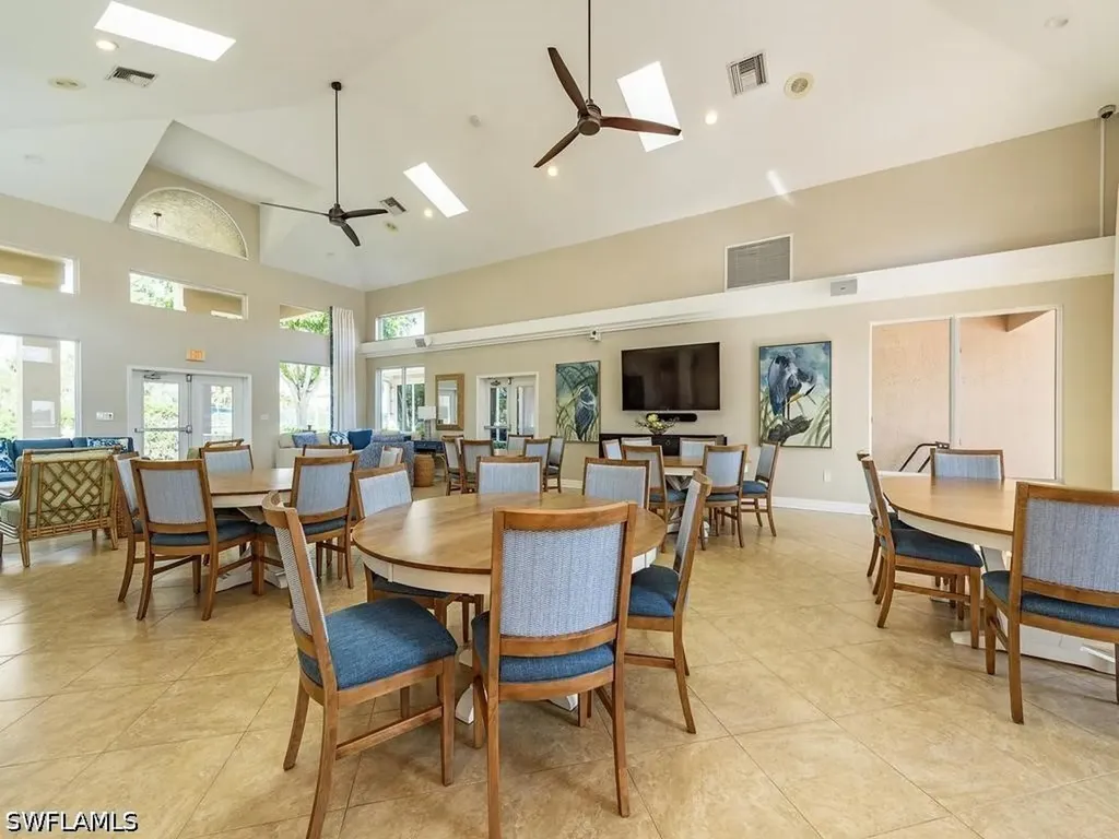 2960 W Crown Pointe Boulevard Naples FL 34112