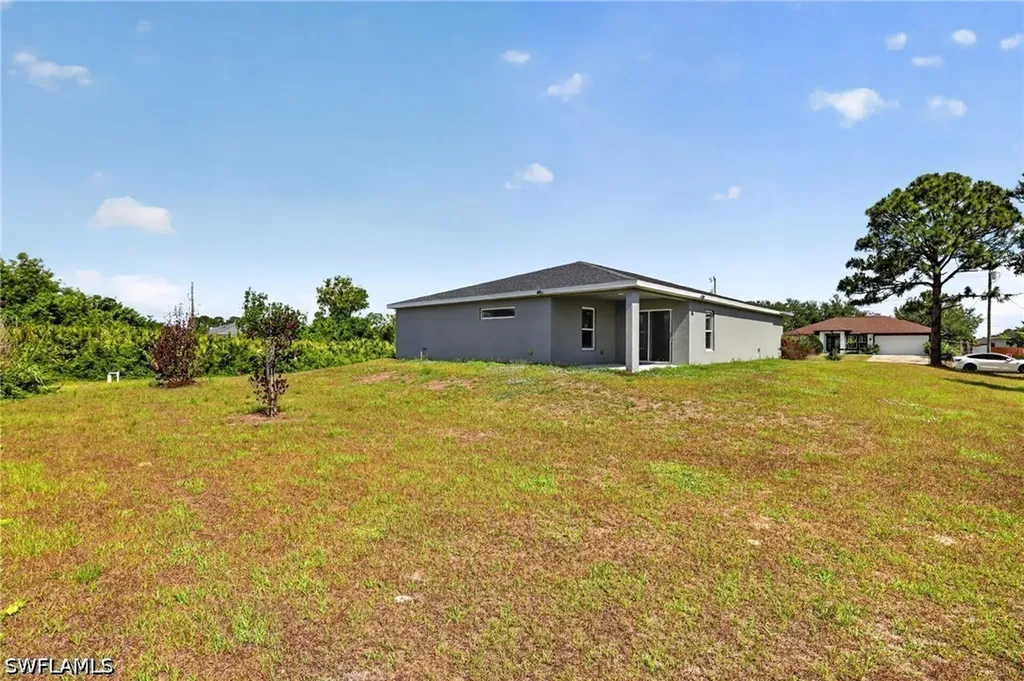 3911 14th Street SW Lehigh Acres FL 33976