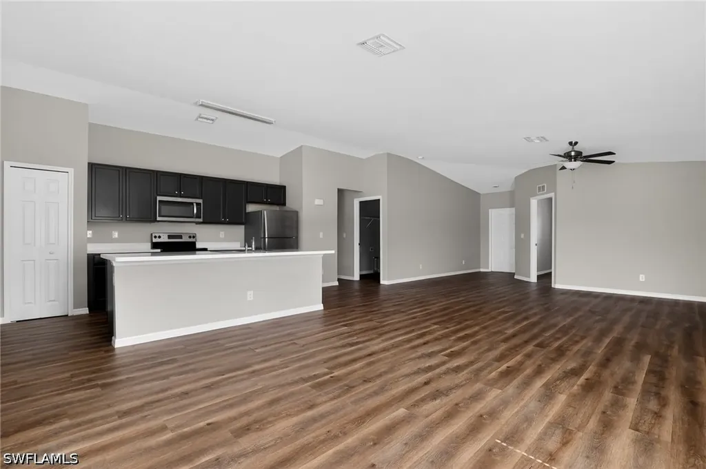 3911 14th Street SW Lehigh Acres FL 33976