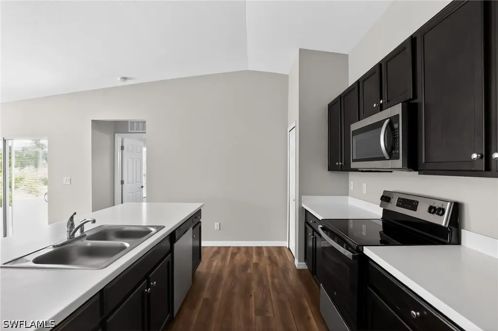 3911 14th Street SW Lehigh Acres FL 33976