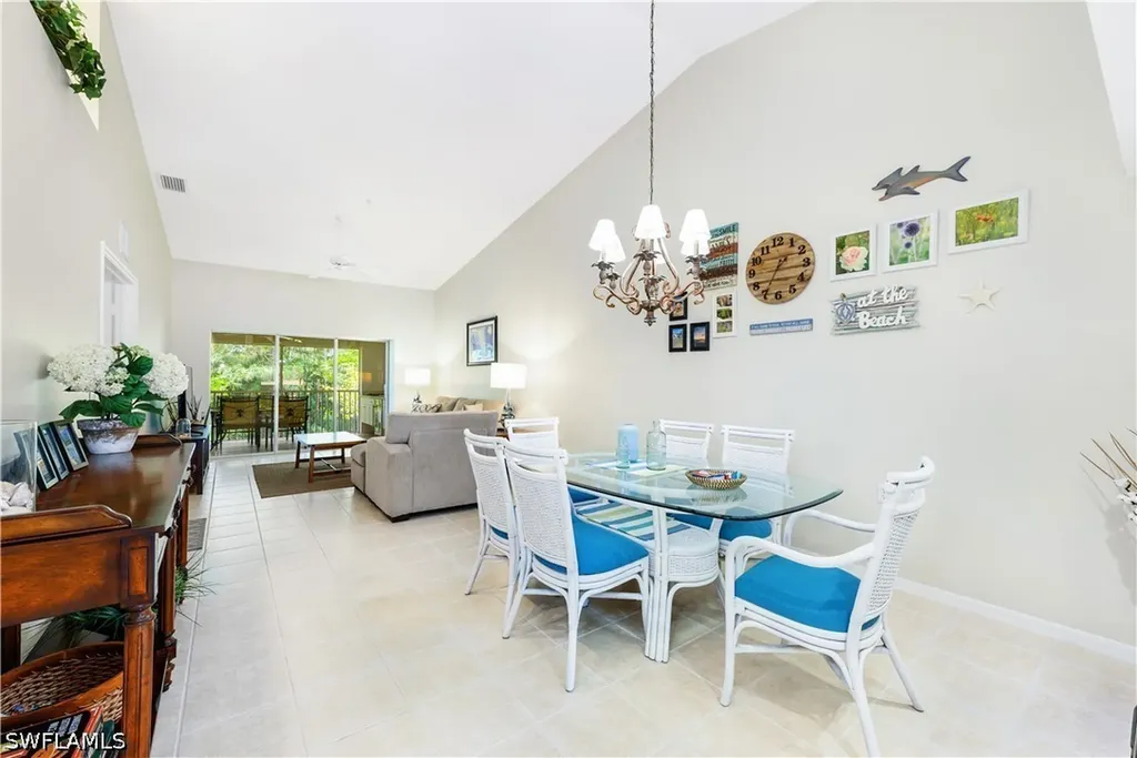 2400 Bayou Lane Naples FL 34112