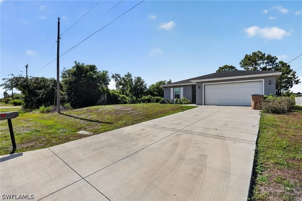 3603 21st Street SW Lehigh Acres FL 33976