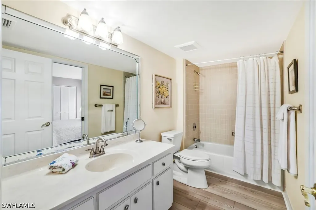 1111 Wildwood Lane Naples FL 34105