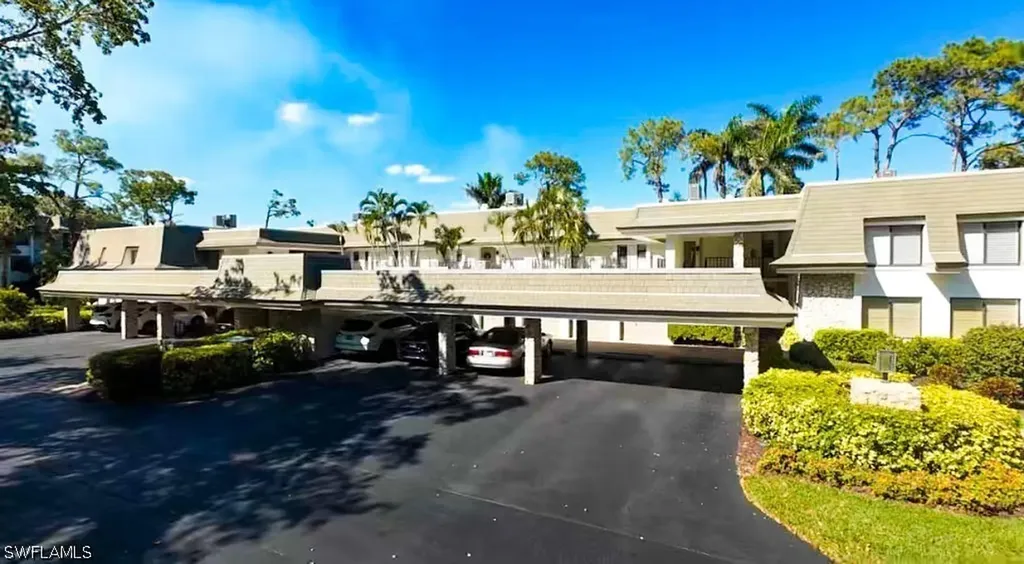 1111 Wildwood Lane Naples FL 34105