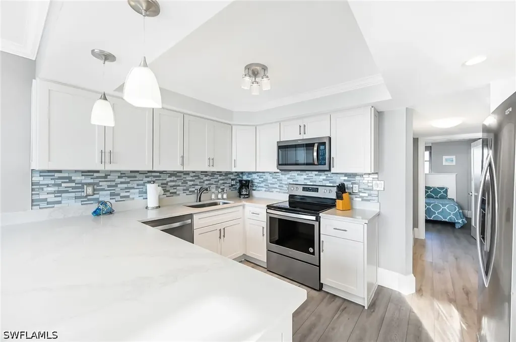 9375 Gulf Shore Drive Naples FL 34108