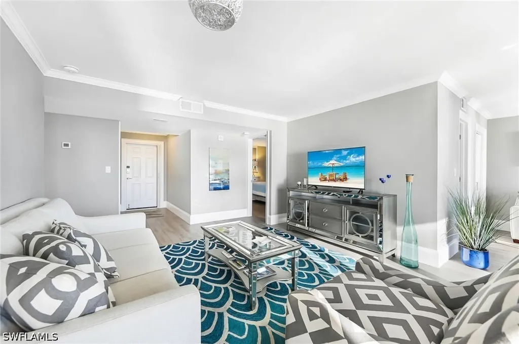 9375 Gulf Shore Drive Naples FL 34108
