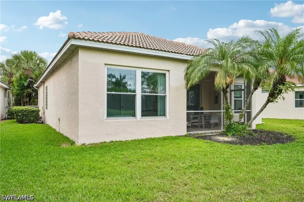 309 Harvard Lane Naples FL 34104