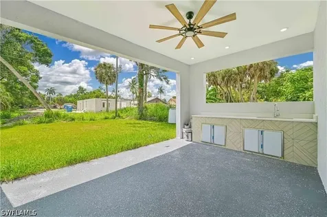 2223 Carver Avenue Fort Myers FL 33916