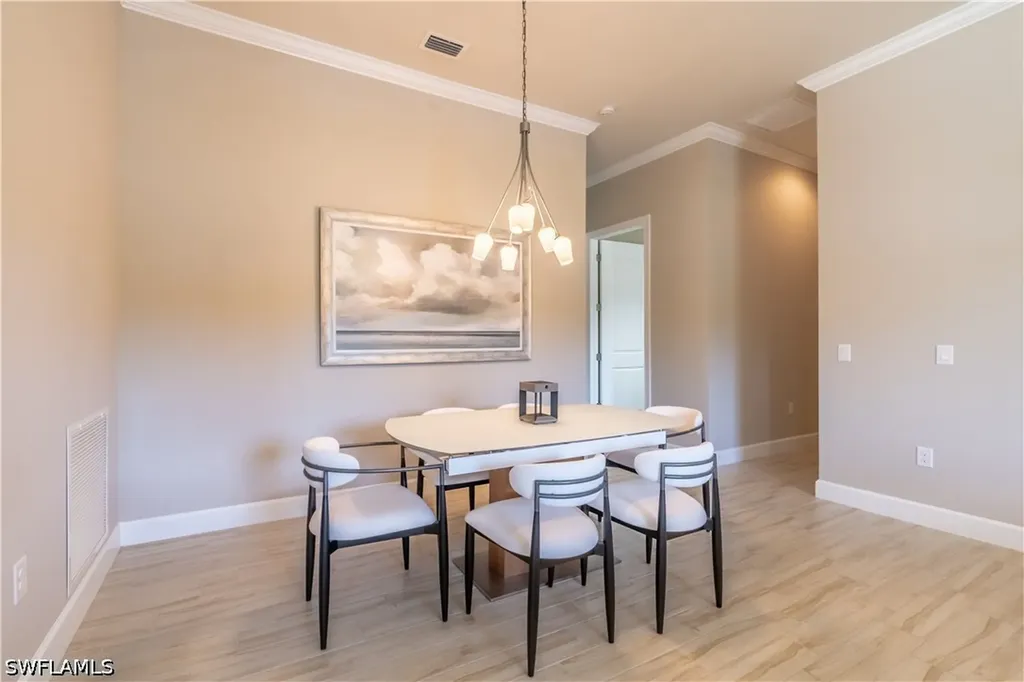 7343 Mockingbird Court Naples FL 34114