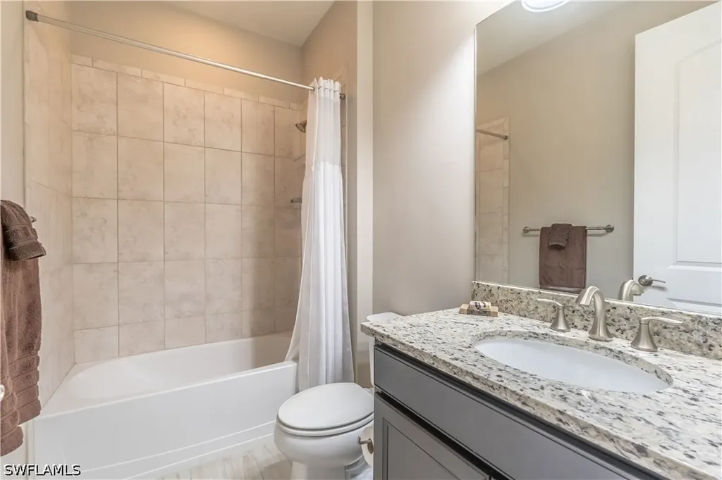 7343 Mockingbird Court Naples FL 34114