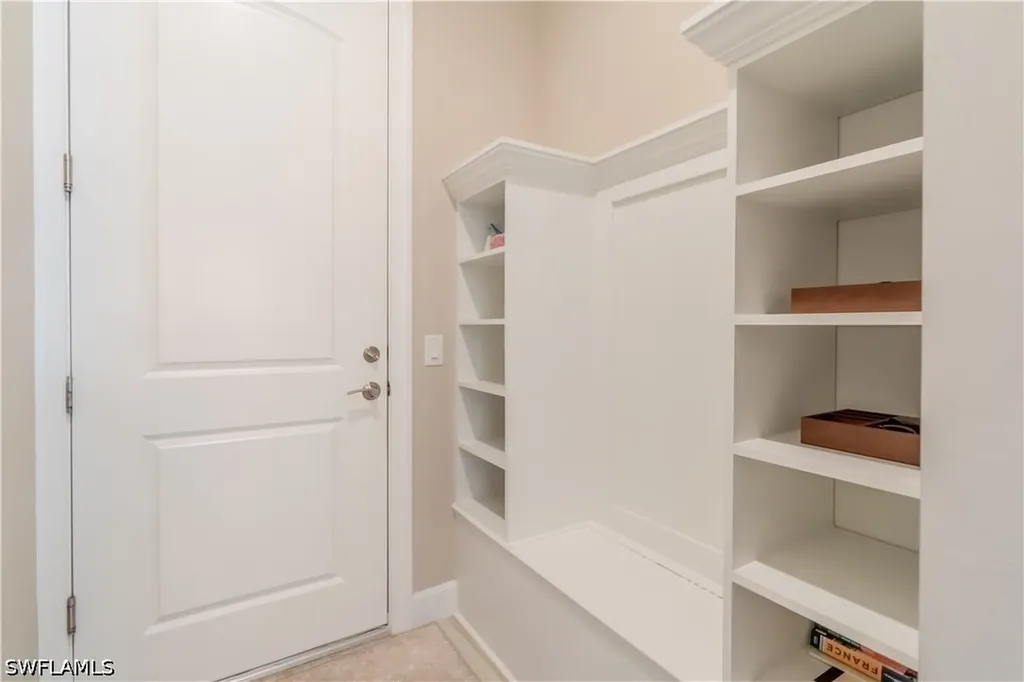 7343 Mockingbird Court Naples FL 34114