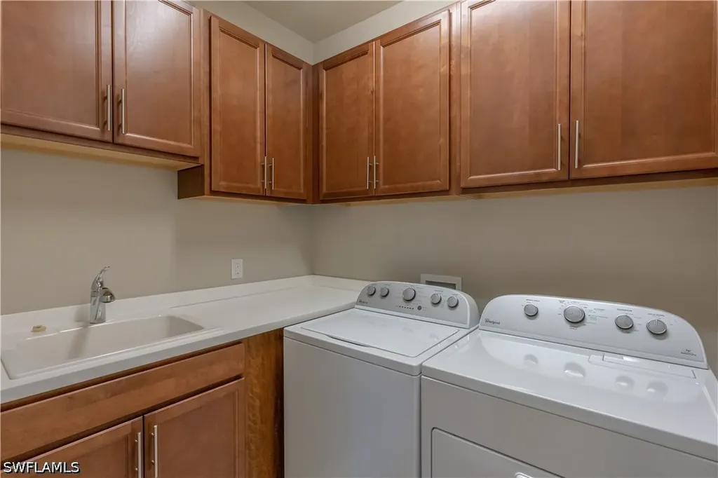 7343 Mockingbird Court Naples FL 34114