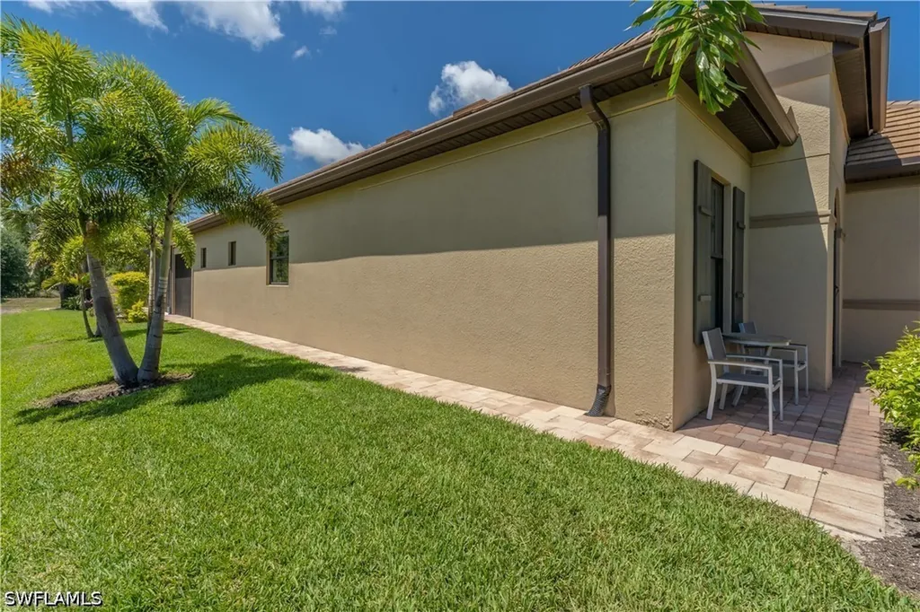 7343 Mockingbird Court Naples FL 34114