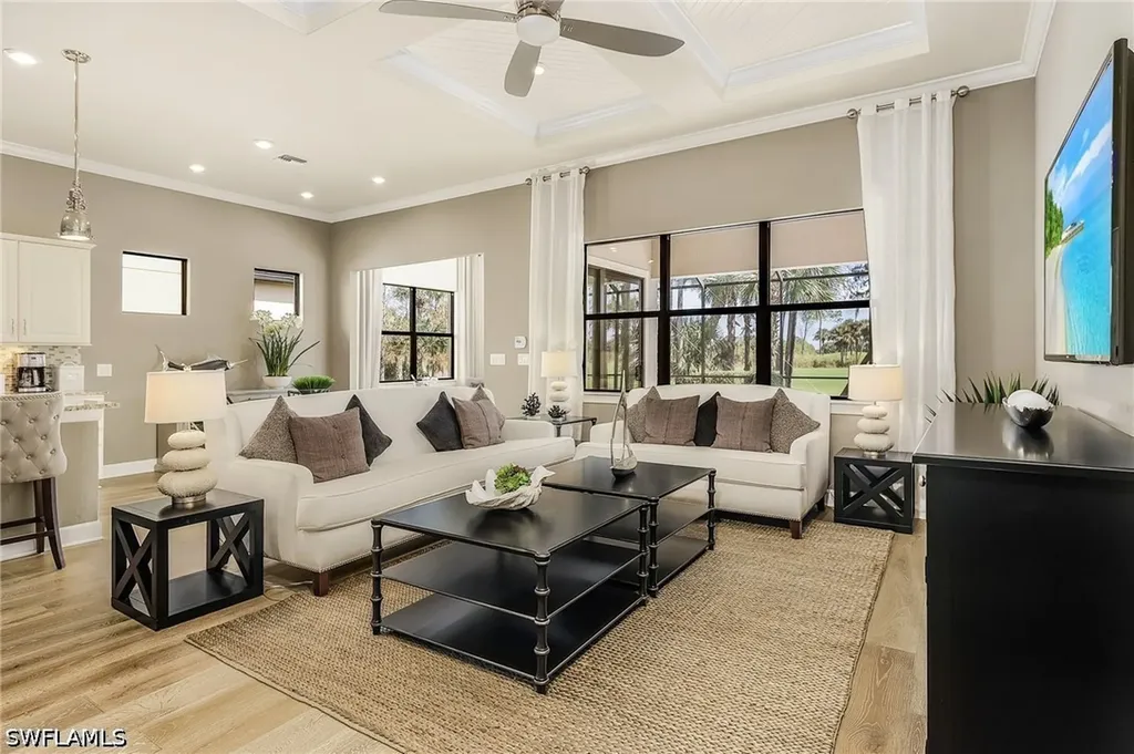 9248 Cormorant Drive Naples FL 34120