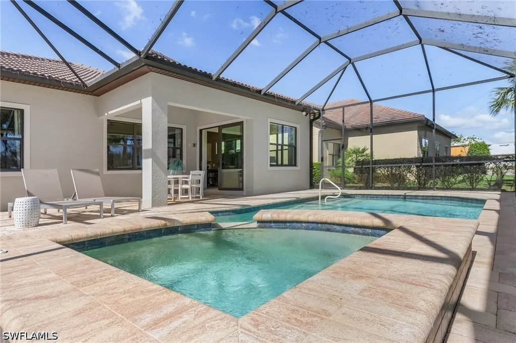 9248 Cormorant Drive Naples FL 34120