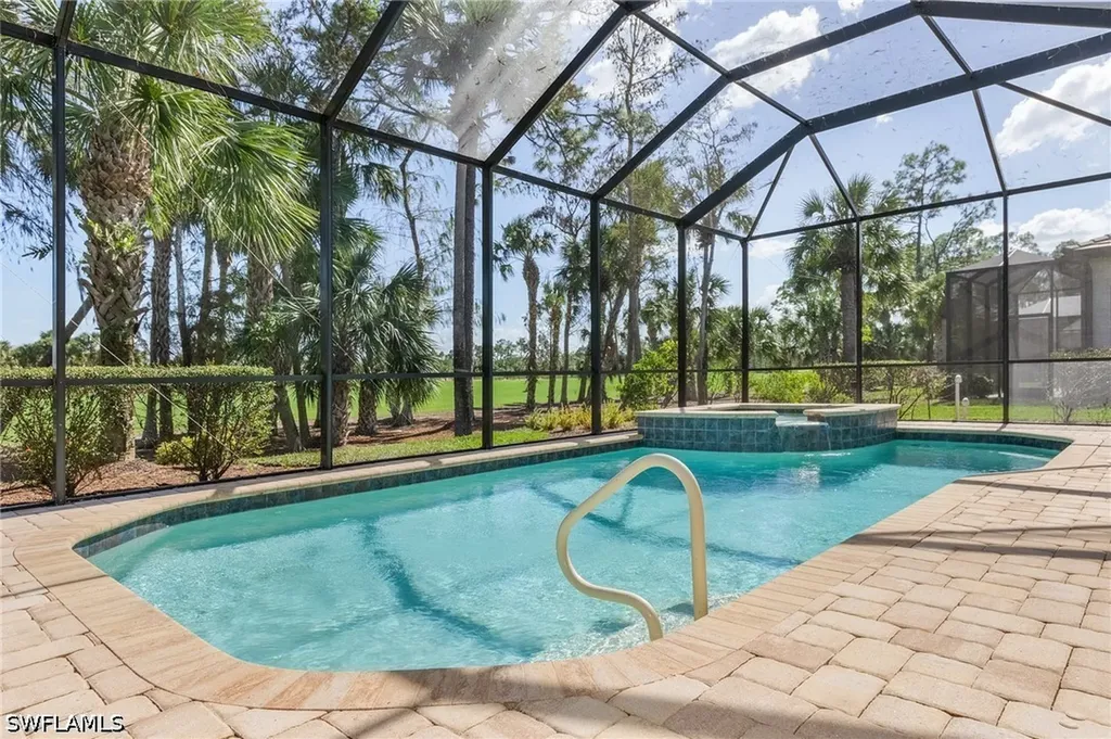 9248 Cormorant Drive Naples FL 34120