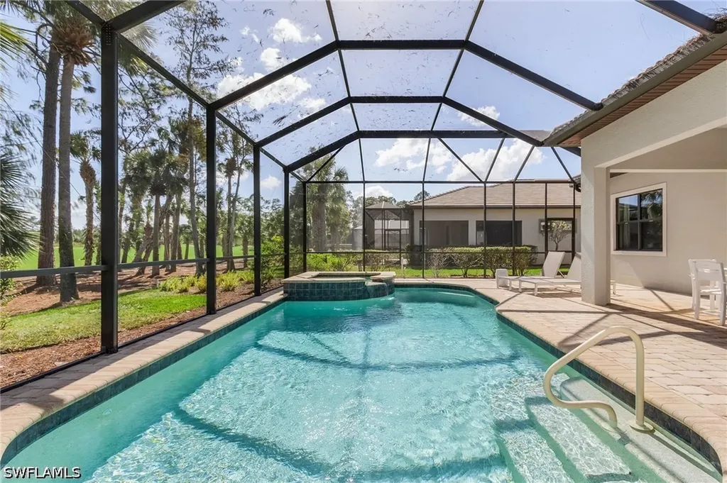 9248 Cormorant Drive Naples FL 34120