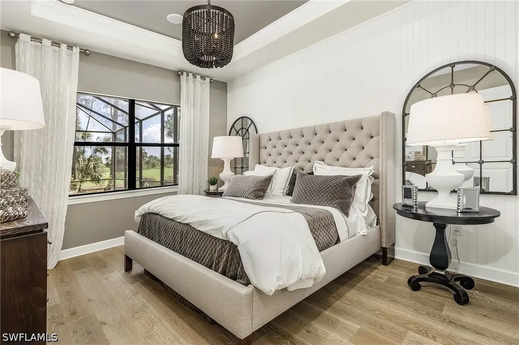 9248 Cormorant Drive Naples FL 34120