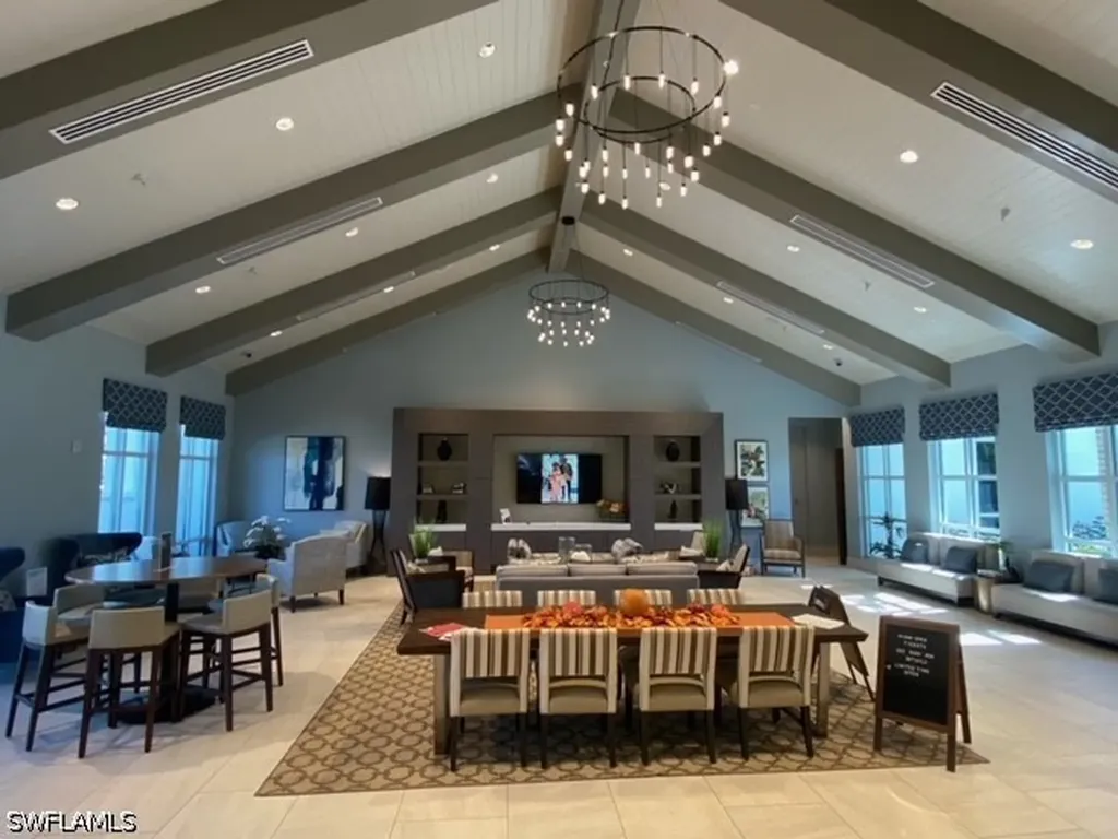 9248 Cormorant Drive Naples FL 34120