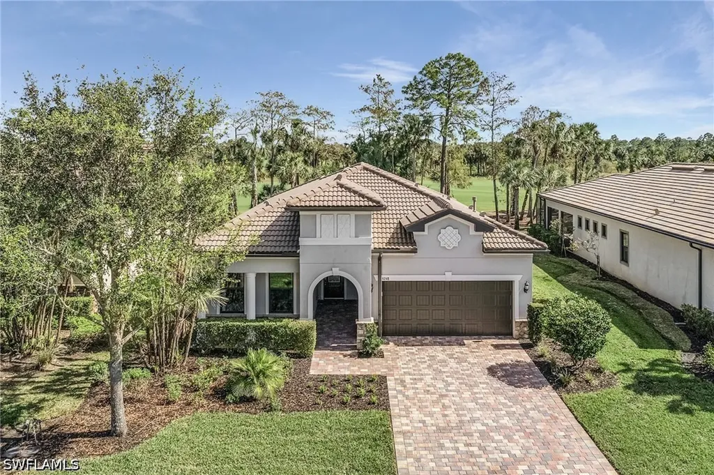 9248 Cormorant Drive Naples FL 34120