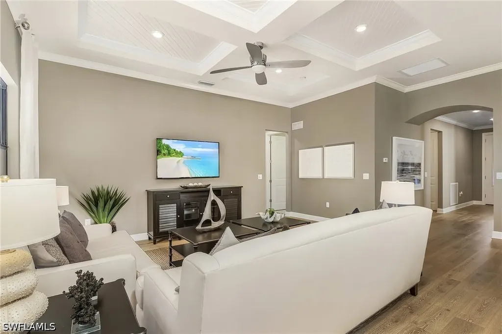 9248 Cormorant Drive Naples FL 34120