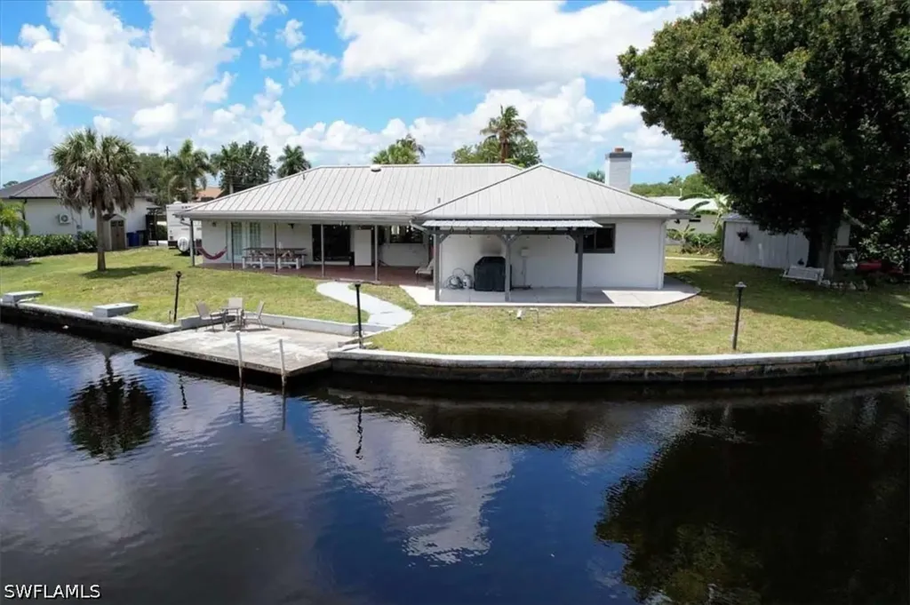 1318 Thompson Street North Fort Myers FL 33903