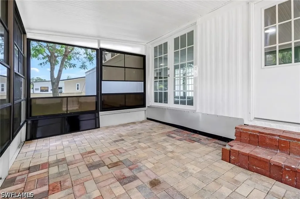 120 Grassy Key Lane Naples FL 34114