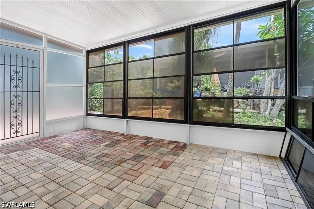 120 Grassy Key Lane Naples FL 34114