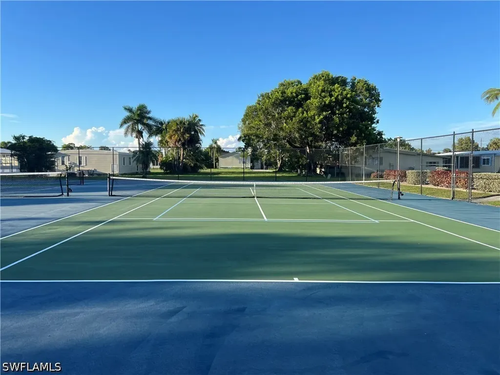 120 Grassy Key Lane Naples FL 34114