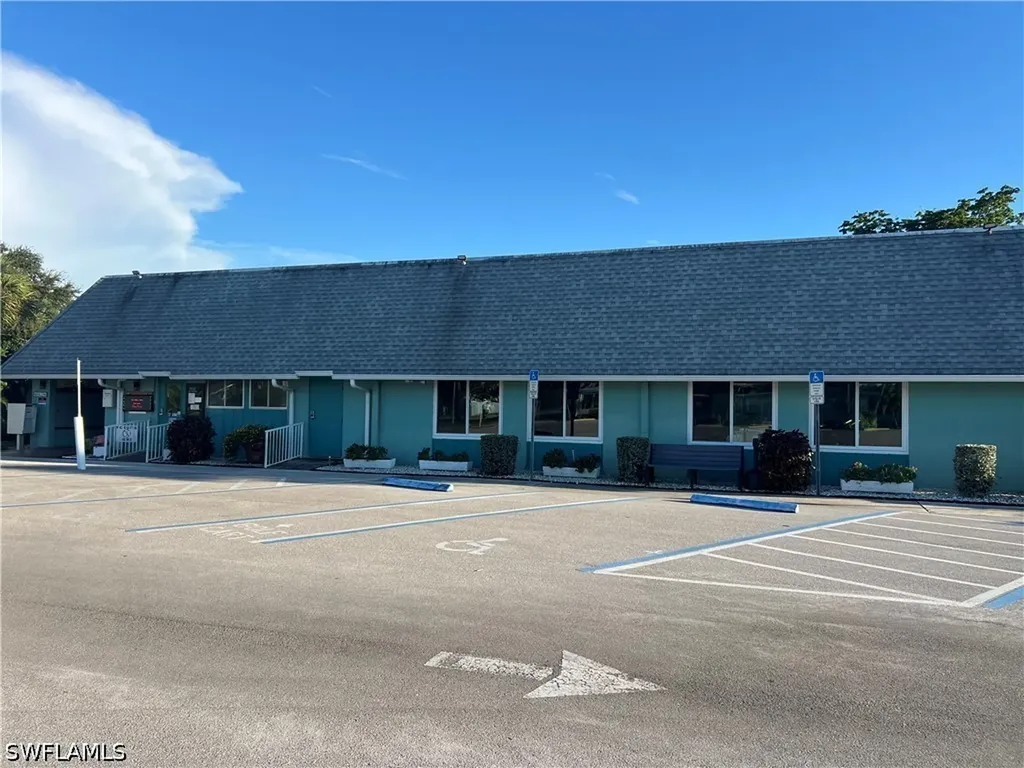 120 Grassy Key Lane Naples FL 34114