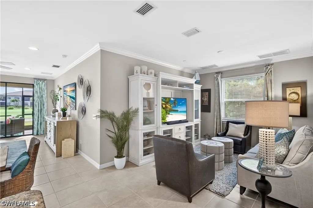9366 Pocida Court Naples FL 34119