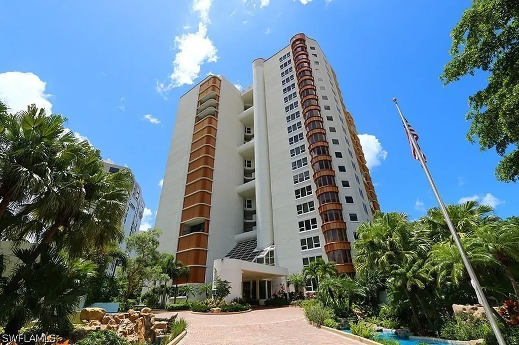 4251 Gulf Shore Boulevard N Naples FL 34103