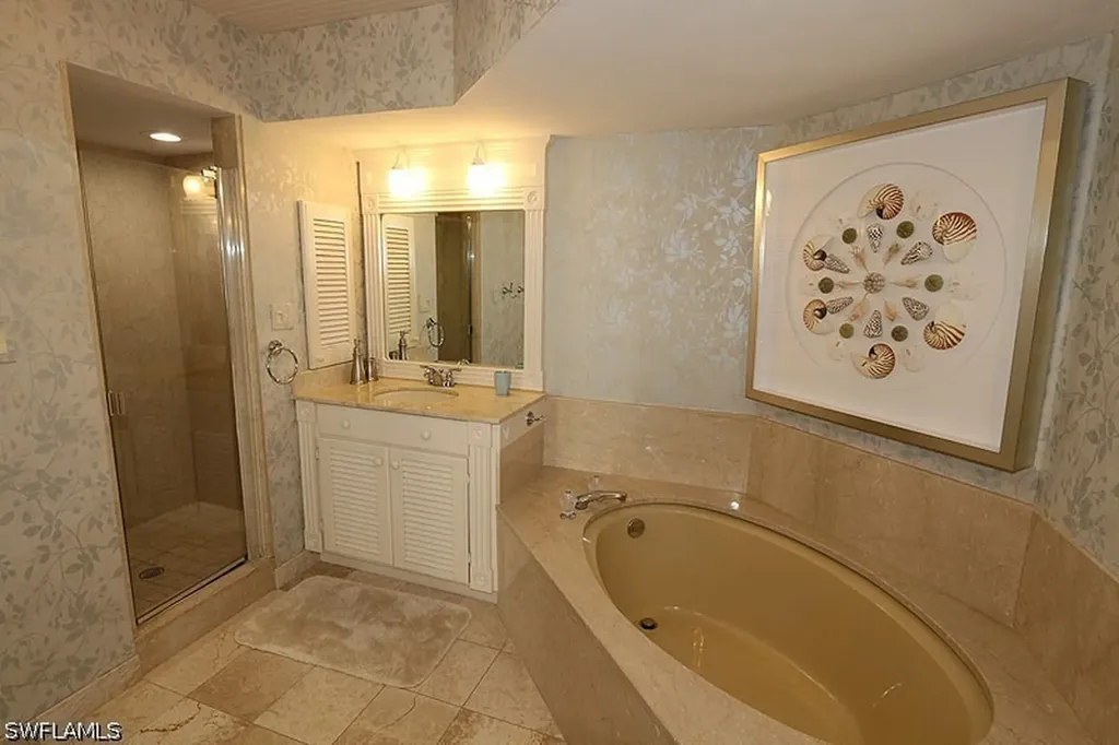 4251 Gulf Shore Boulevard N Naples FL 34103