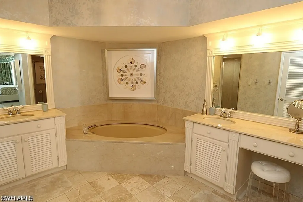4251 Gulf Shore Boulevard N Naples FL 34103
